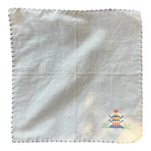 Vintage Handmade Embroidered Chinese Pagoda Serviette Tea Party Napkin
